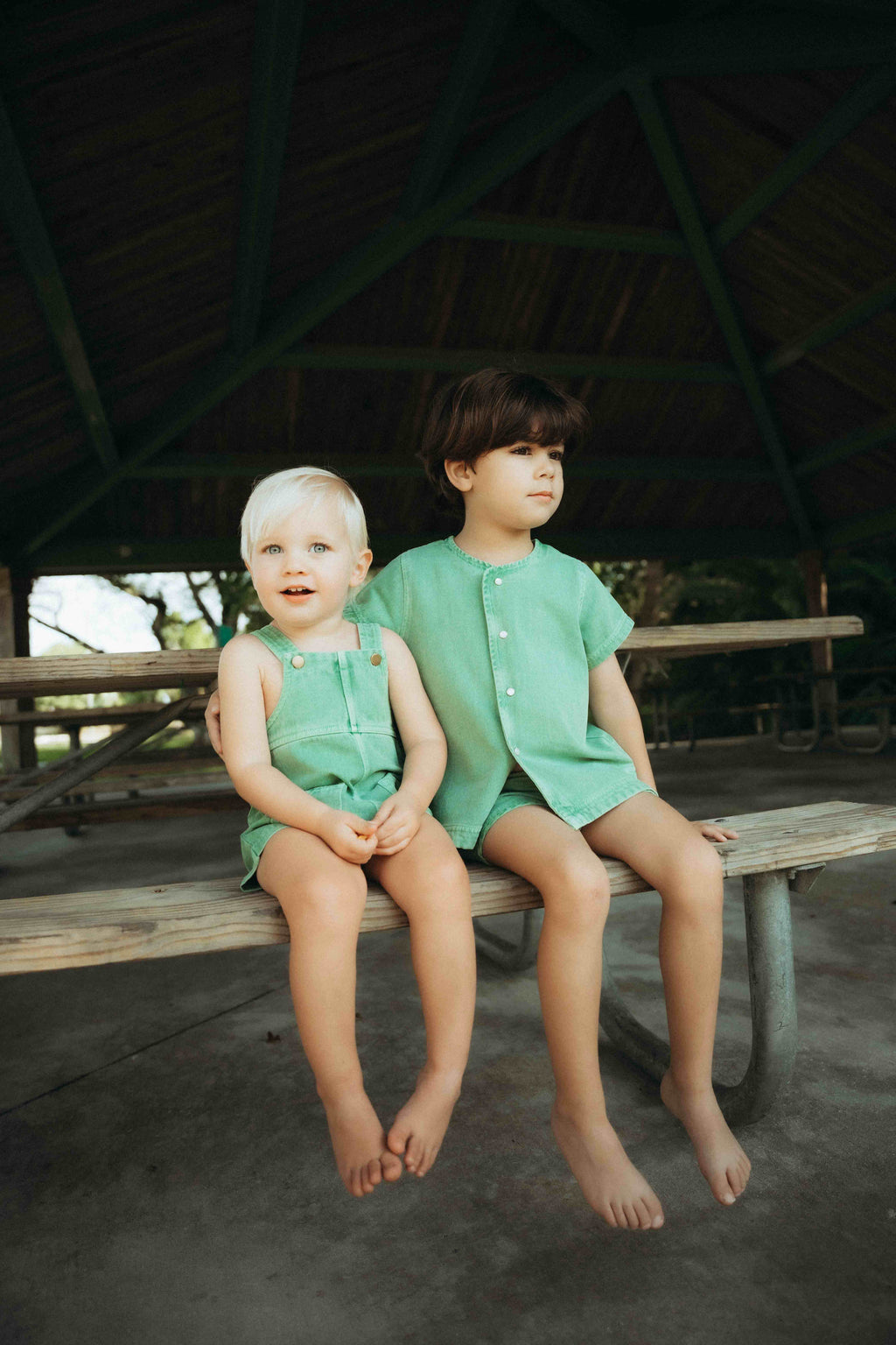 F272 FARREN + ME PANTALONES CORTOS DEPORTIVOS VAQUEROS LAVADO VERDE