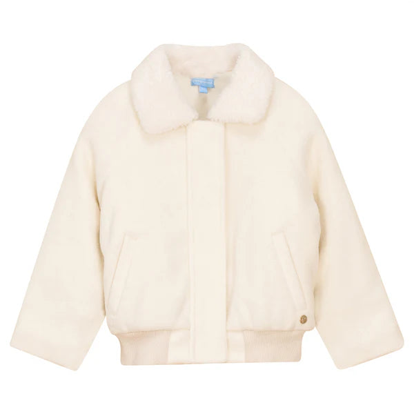 Chaqueta con pompones